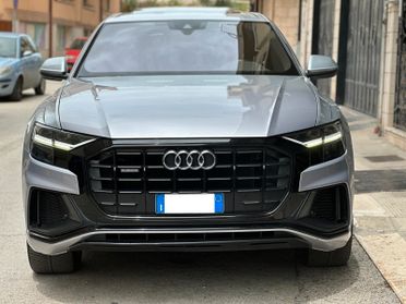 Audi Q8 50 TDI 286 CV quattro S Line TETTO/FULL