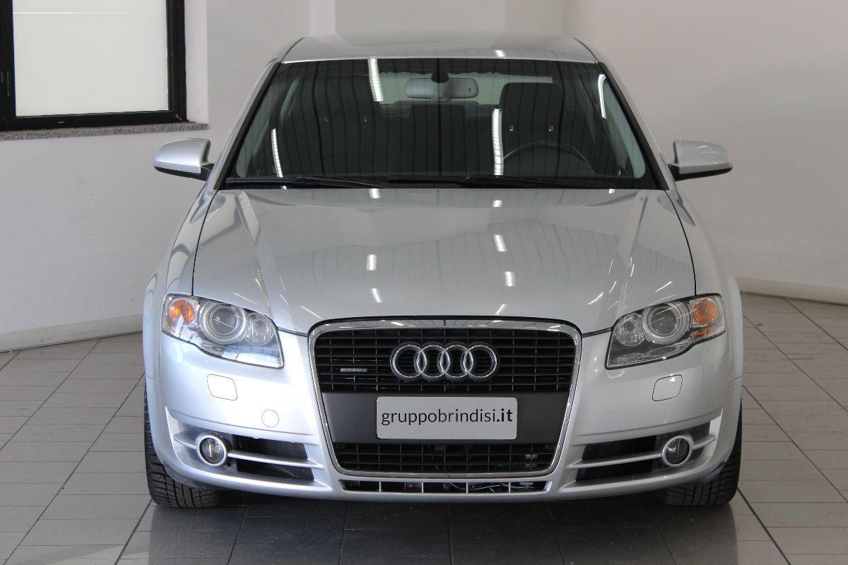 AUDI - A4 - 3.0 TDI quattro S tronic