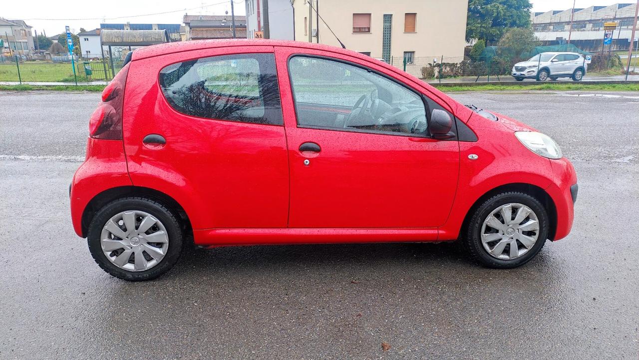 Peugeot 107 1.0 68CV 5p. NEOPATENTATI - 2012