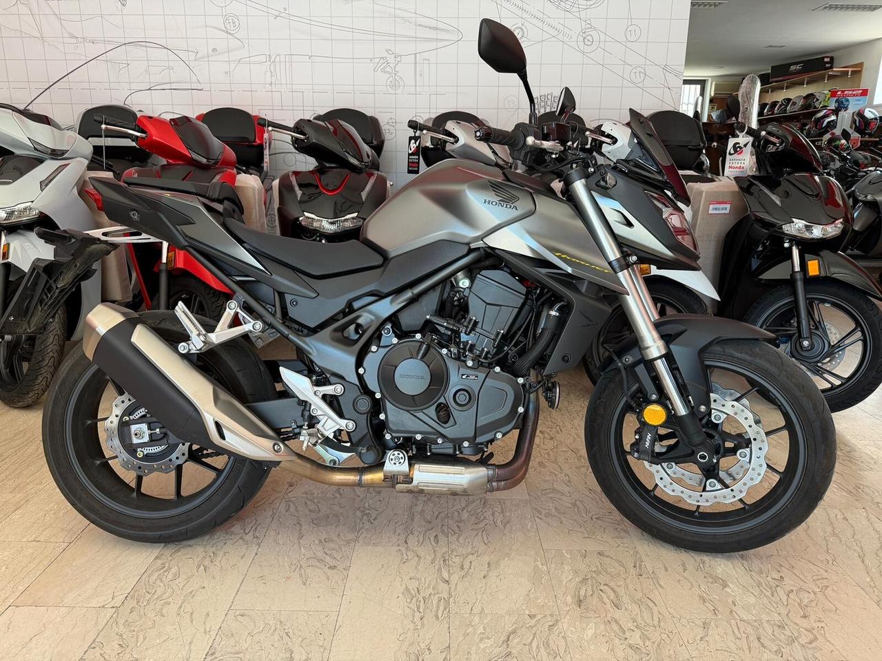 Honda Hornet 750