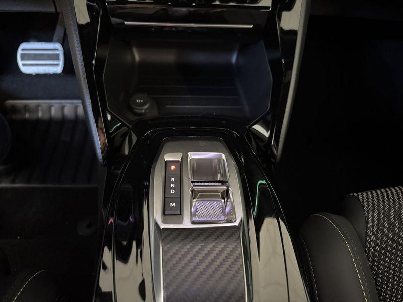 Peugeot 2008 2008 Hybrid 136 e-DCS6 GT