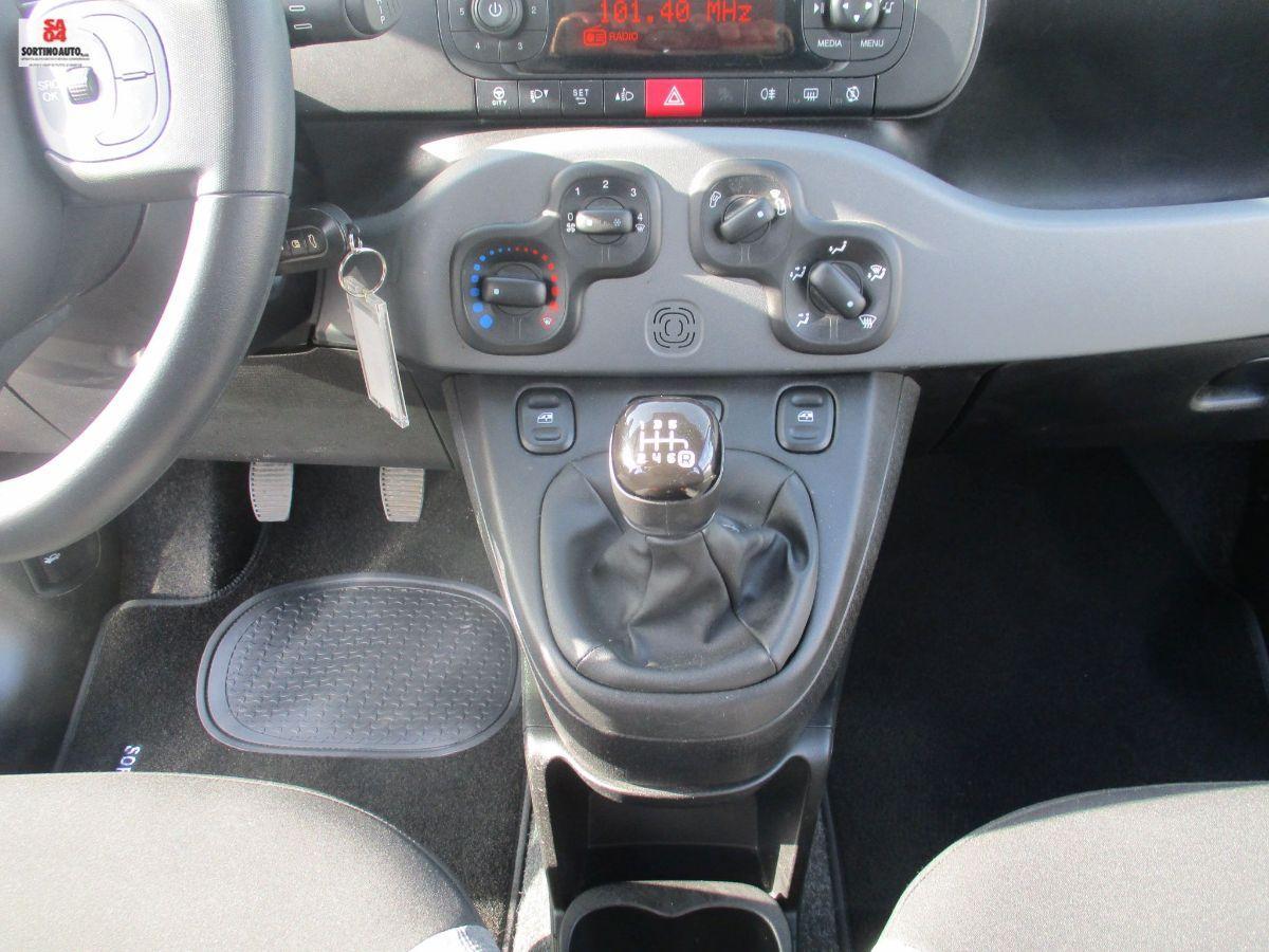 FIAT Panda 1.0 S&S Hybrid City Life-KM40000