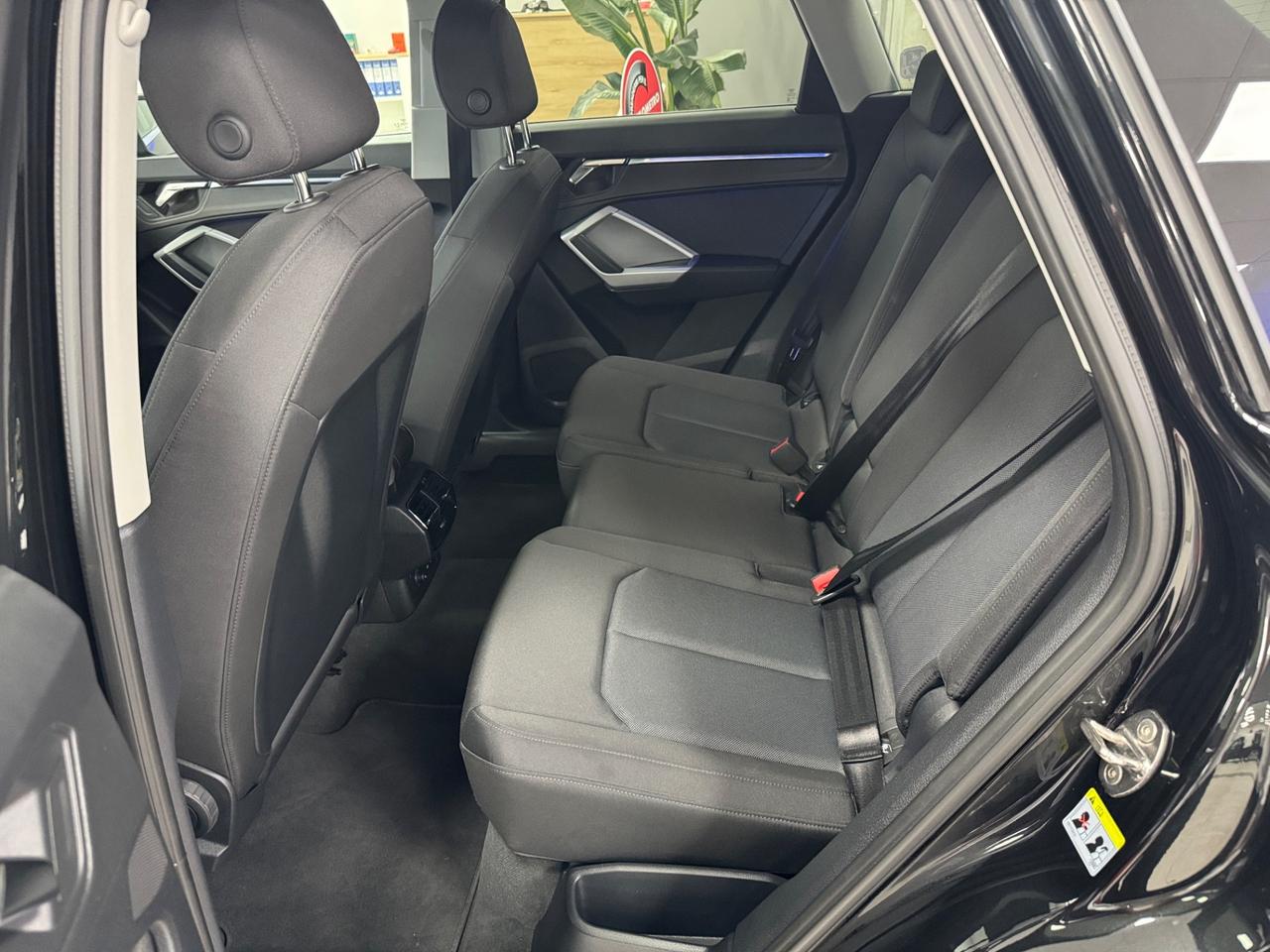 Audi Q3 35 TDI S tronic Business Advanced