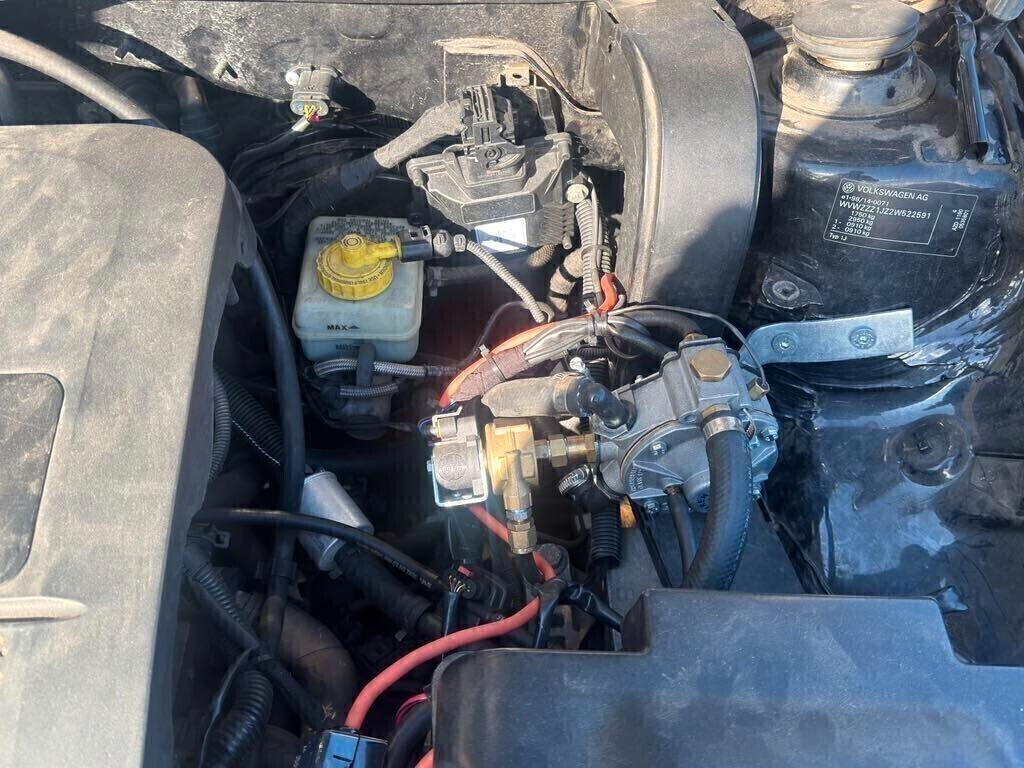 Volkswagen Golf 1.6 16V cat 5p. Highline GPL
