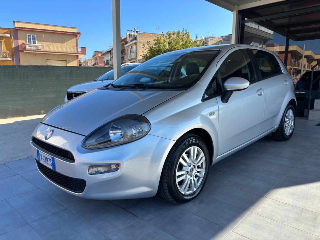 Fiat Punto 1.3 MJT II 75 CV 5 porte Virgin Radio