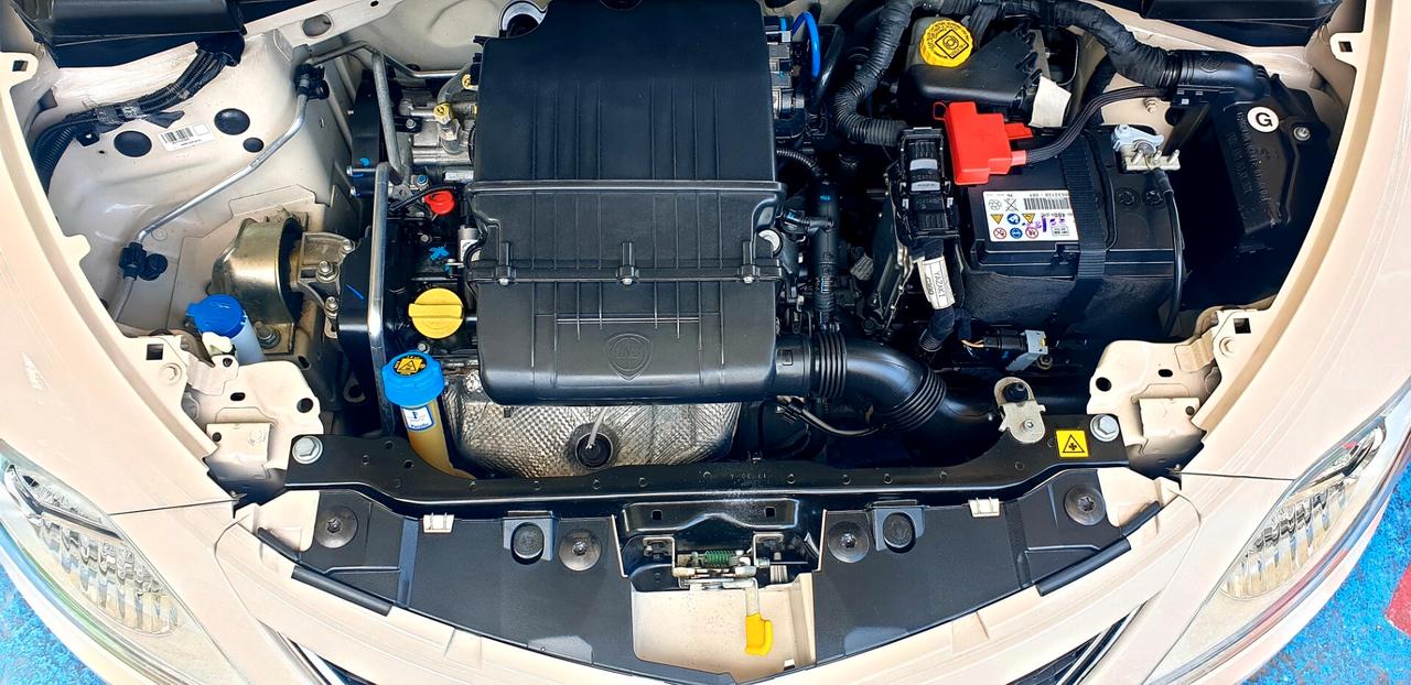 LANCIA YPSILON 1.2 BENZINA FULL OPTIONAL KM 31 MILA