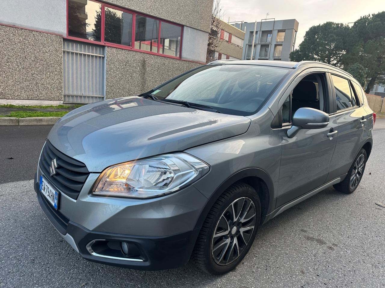 Suzuki SX4 S-Cross 1.6 16V VVT CVT Star View