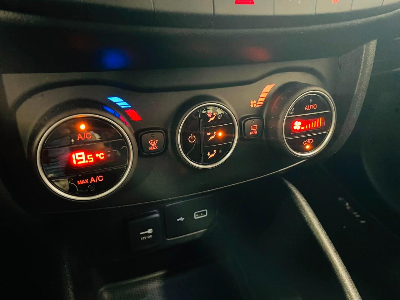 Fiat Tipo 1.6 Mjt S&S SW Lounge