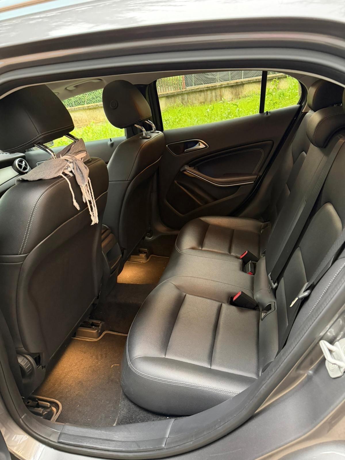 Mercedes-benz GLA 180 - 2016 - KM. 100 MILA