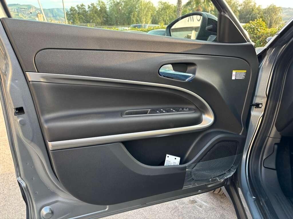 Jeep Avenger 1.2 Turbo 110 CV MHEV Summit automatica a 269 euro al mese
