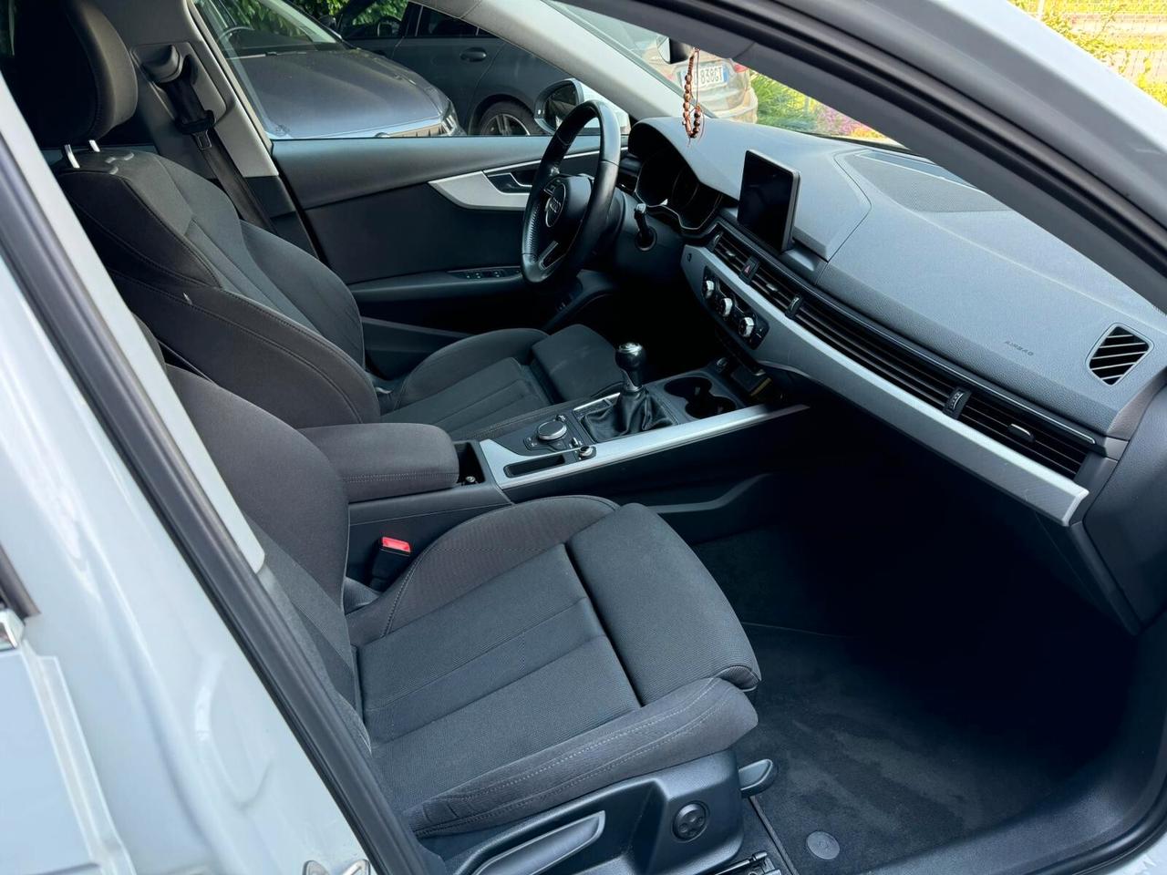 Audi A4 Avant 2.0 TDI 150 CV S-line Sport