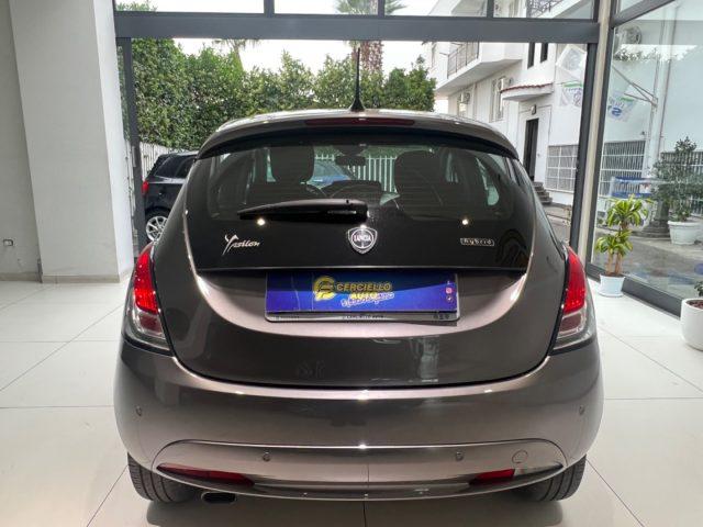 LANCIA Ypsilon 1.0 FireFly 5 porte S&S Hybrid Ecochic Gold