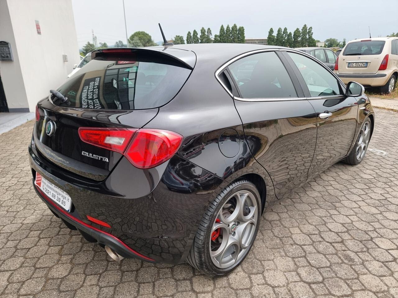 Alfa R. Giulietta SUPER 2.0 JTDm 175 CV - TCT