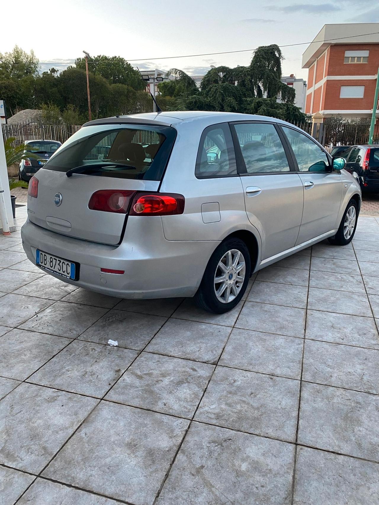 Fiat Croma 1.9 Multijet Active 120 CV GANCIO TRAINO OMOLOGATO