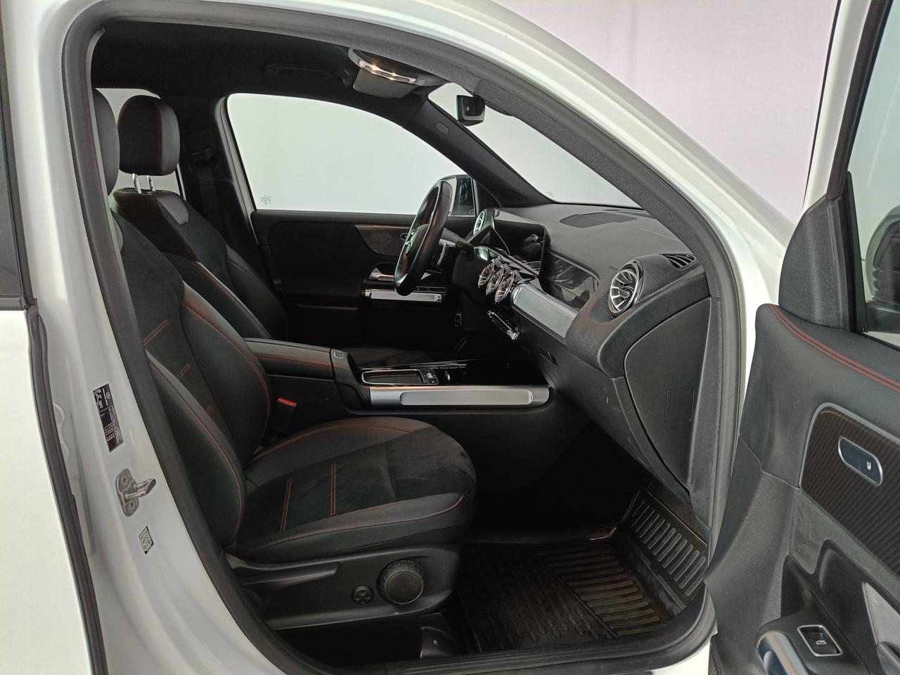 Mercedes-Benz GLB - X247 2023 - GLB 200 d AMG Line Advanced Plus auto