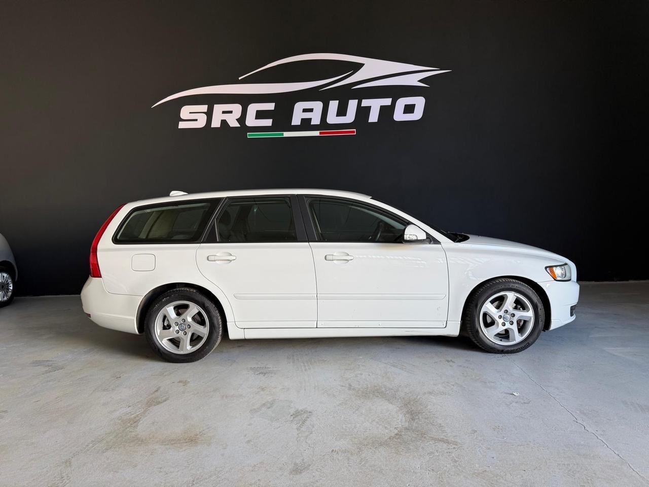 Volvo V50 D2 R-design