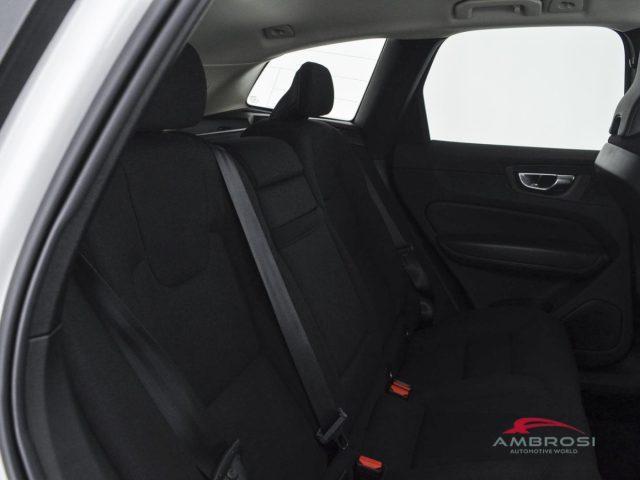 VOLVO XC60 B4 Geartronic Momentum Auto