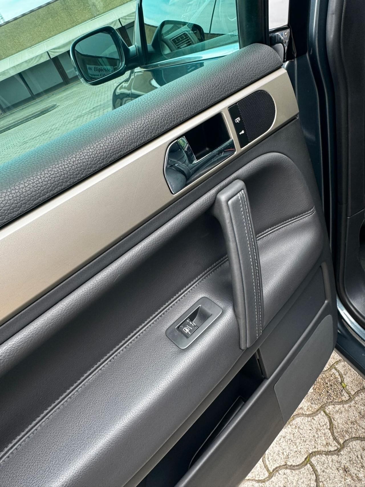 Volkswagen Touareg 2.5 R5 TDI