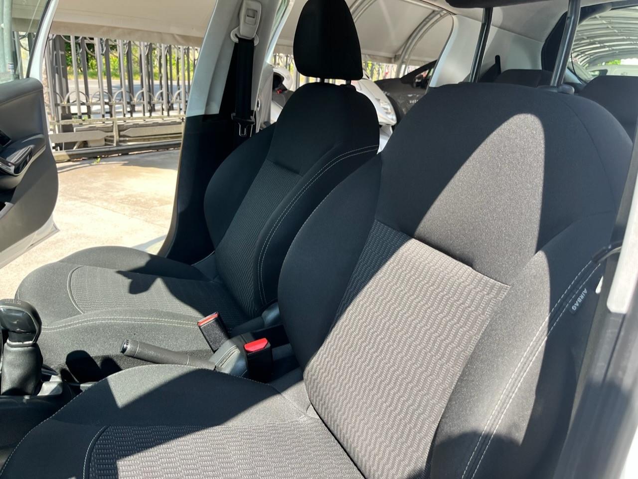 Peugeot 208 PureTech 82 5p. GPL Active