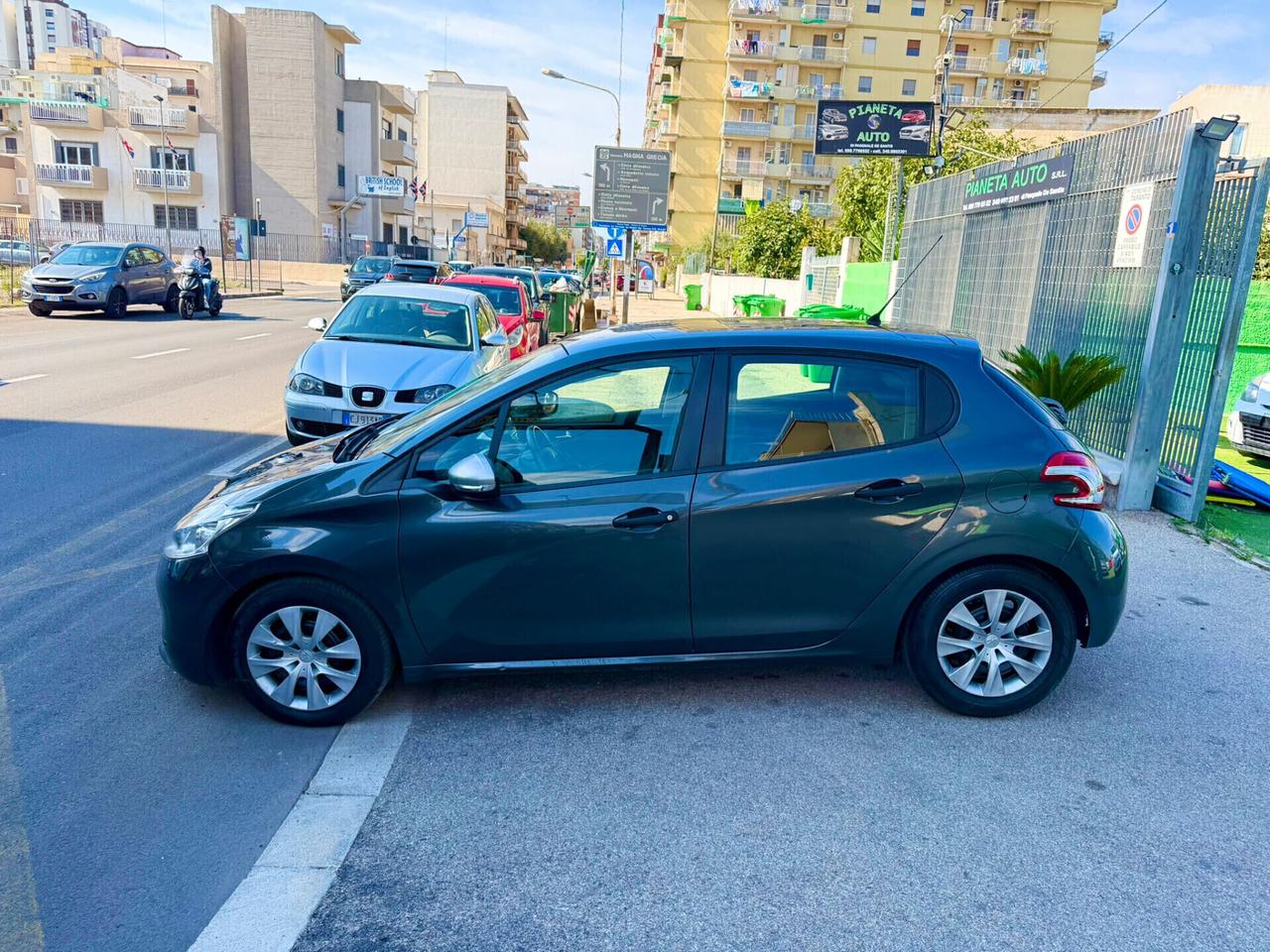 Peugeot 208 1.4 HDi 68 CV 5 porte Allure