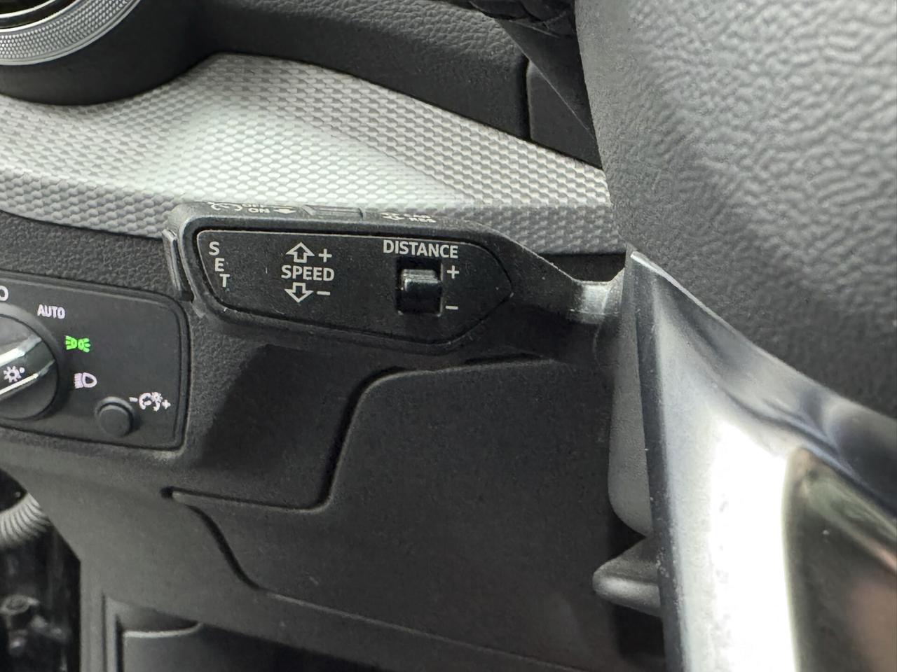 Audi Q2 30 TDI S tronic line Edition