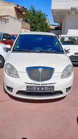 Lancia Ypsilon 1.2 Oro