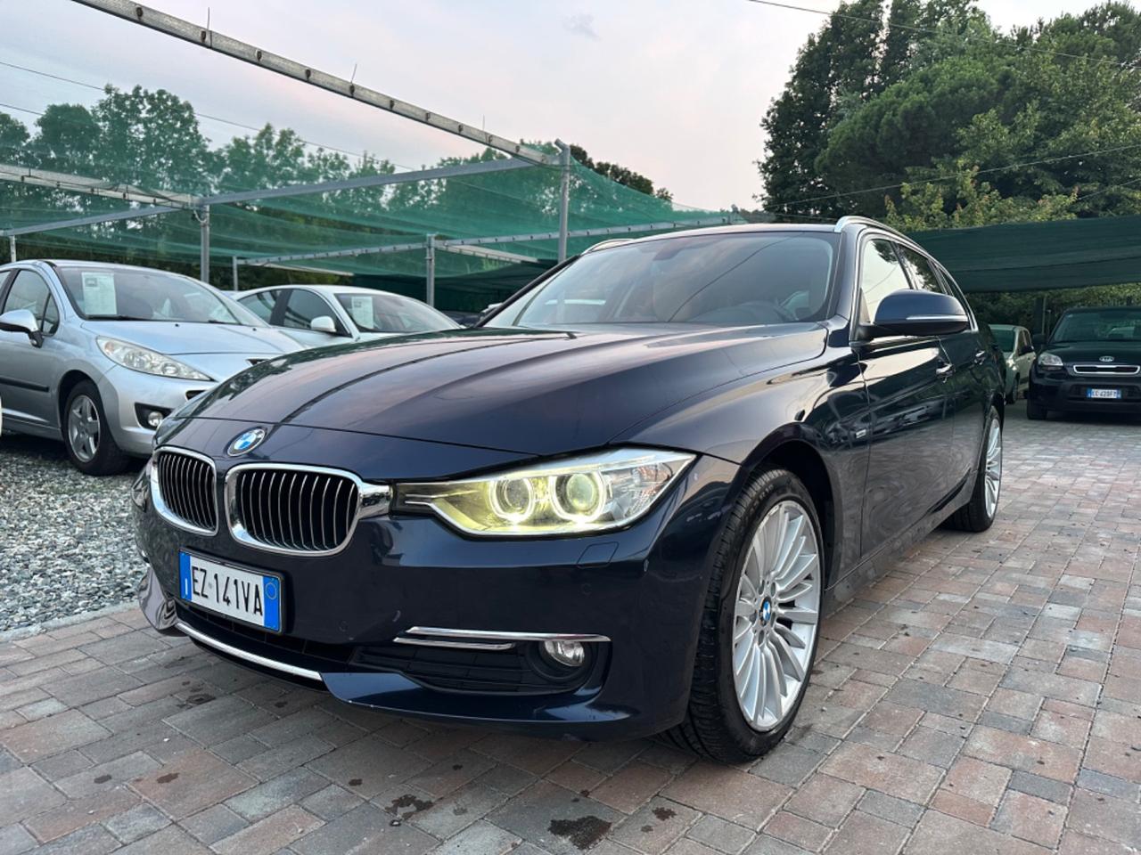 Bmw 320 320d xDrive Touring Luxury