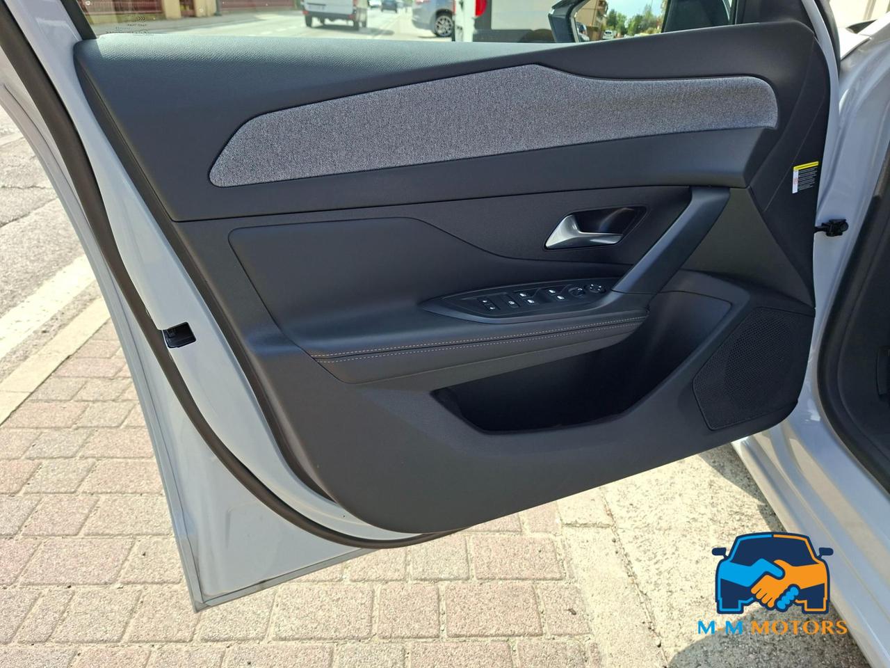 Peugeot 308 1.6 hybrid phev Allure Pack 180cv e-eat8