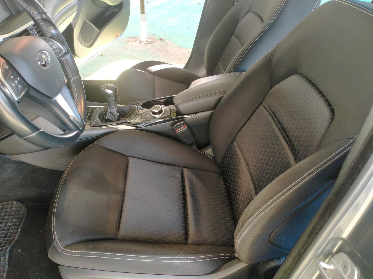 Infiniti Q30 1.5 diesel Business Executive