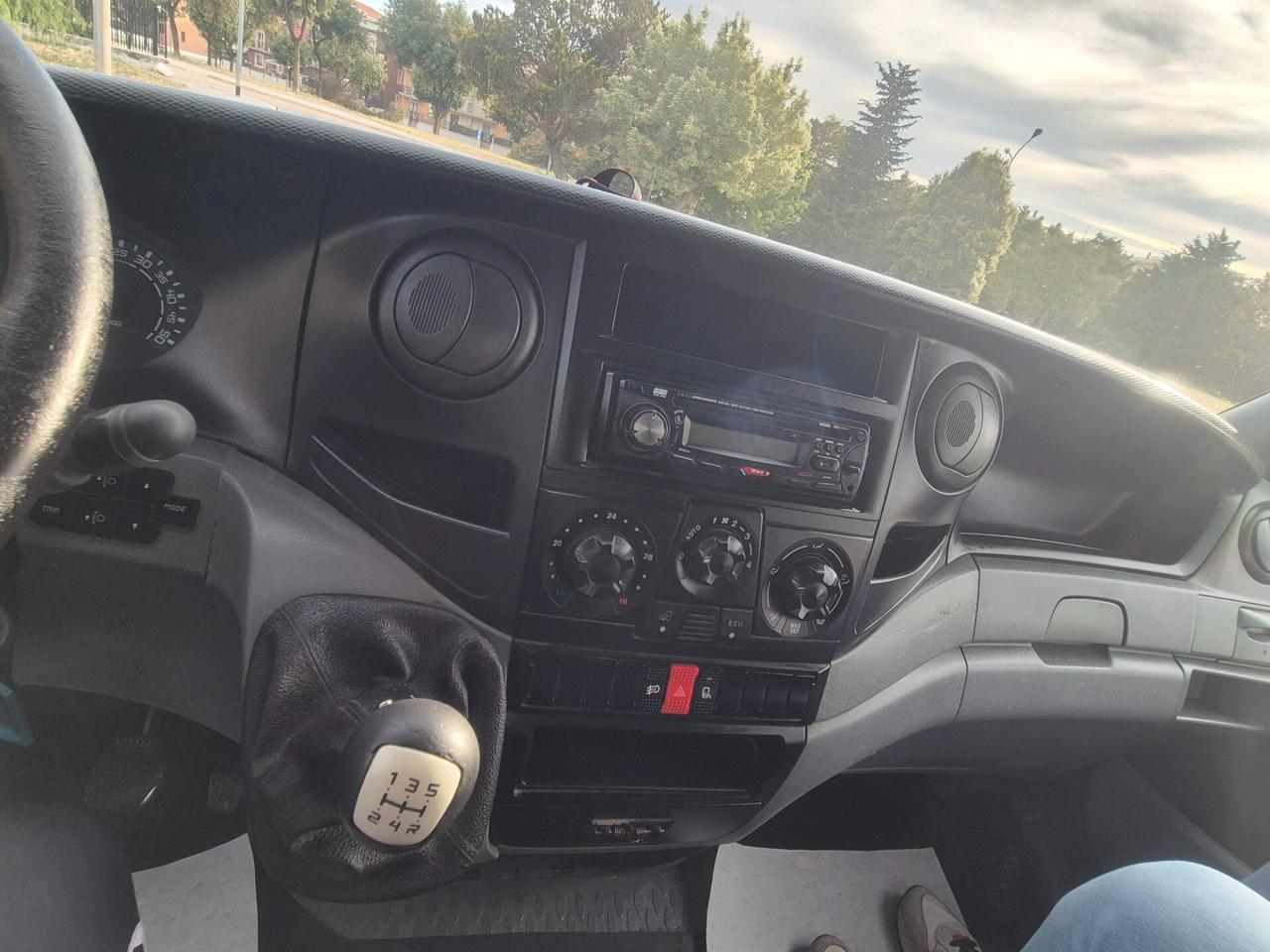 Iveco Daily 35C12 2.3 115cv gemellato ribaltabile trilaterale 08