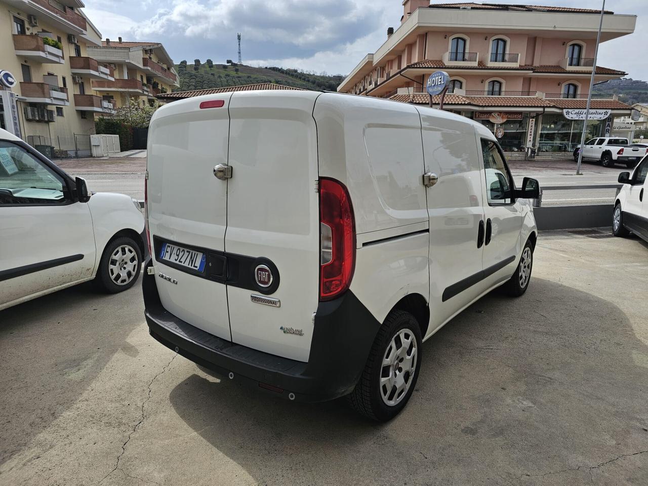 Fiat Doblo t-jet N.p. Sx Cargo - Con Officina Mobile