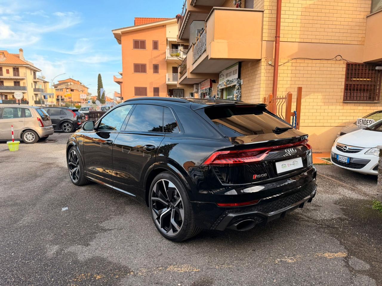 Audi Q8 RS TFSI V8 quattro tiptronic