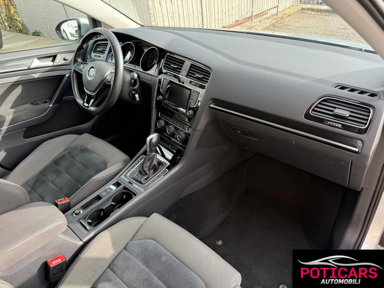 Volkswagen Golf 1.6 TDI DSG 5p. Comfortline BlueMotion Technology