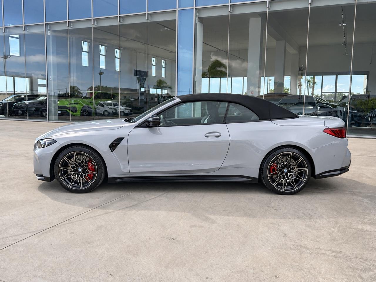 Bmw M4 M Competition xDrive Cabrio - possibilità noleggio no scoring