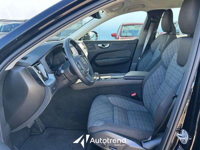 Volvo XC60 B4 197+14 CV Automatica Mild Hybrid Diesel Core in Conto Vendita