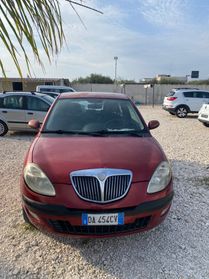 Lancia Ypsilon 1.3 MJT 75 CV Platino