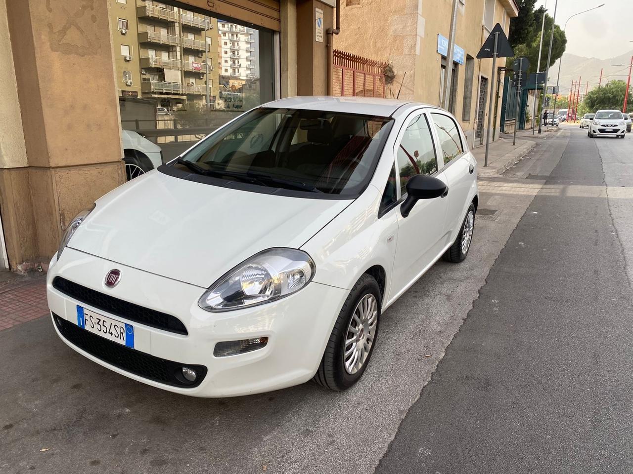 Fiat Punto 1.3 MJT II S&S 95 CV 5 porte Street