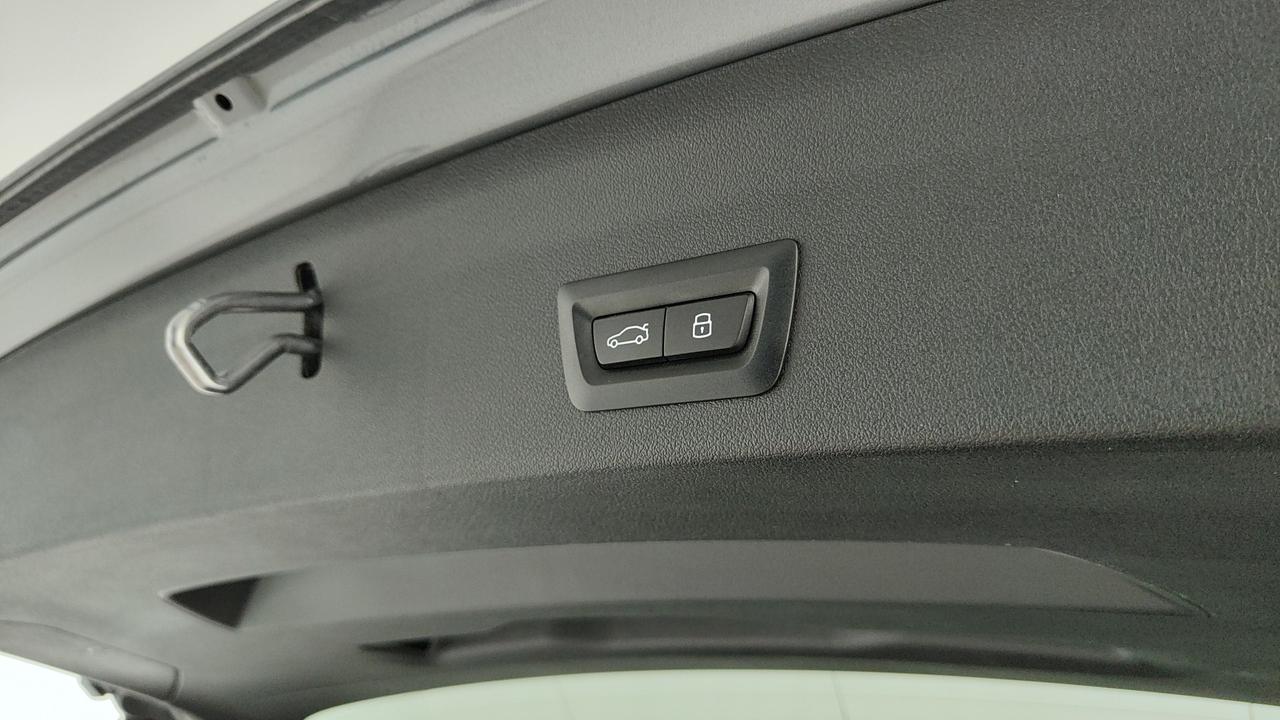 BMW Serie 1 F70 - 120 48V MSport auto