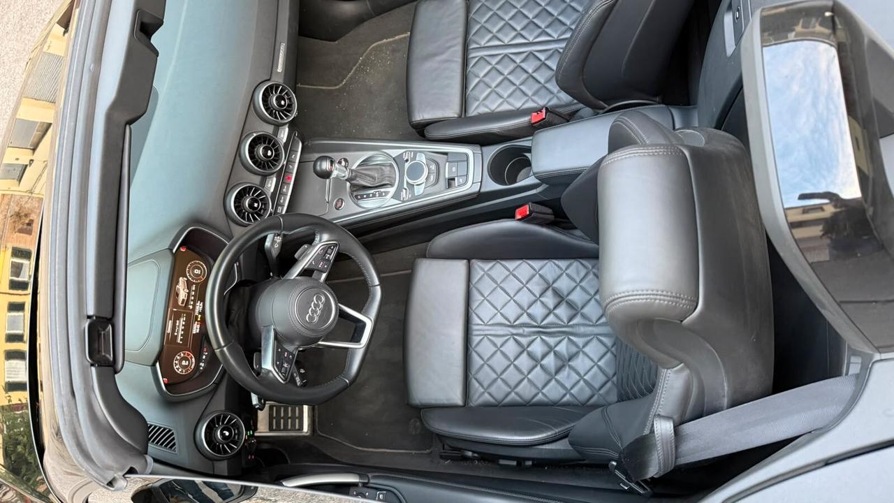 Audi TT Roadster 45 TFSI quattro S tronic