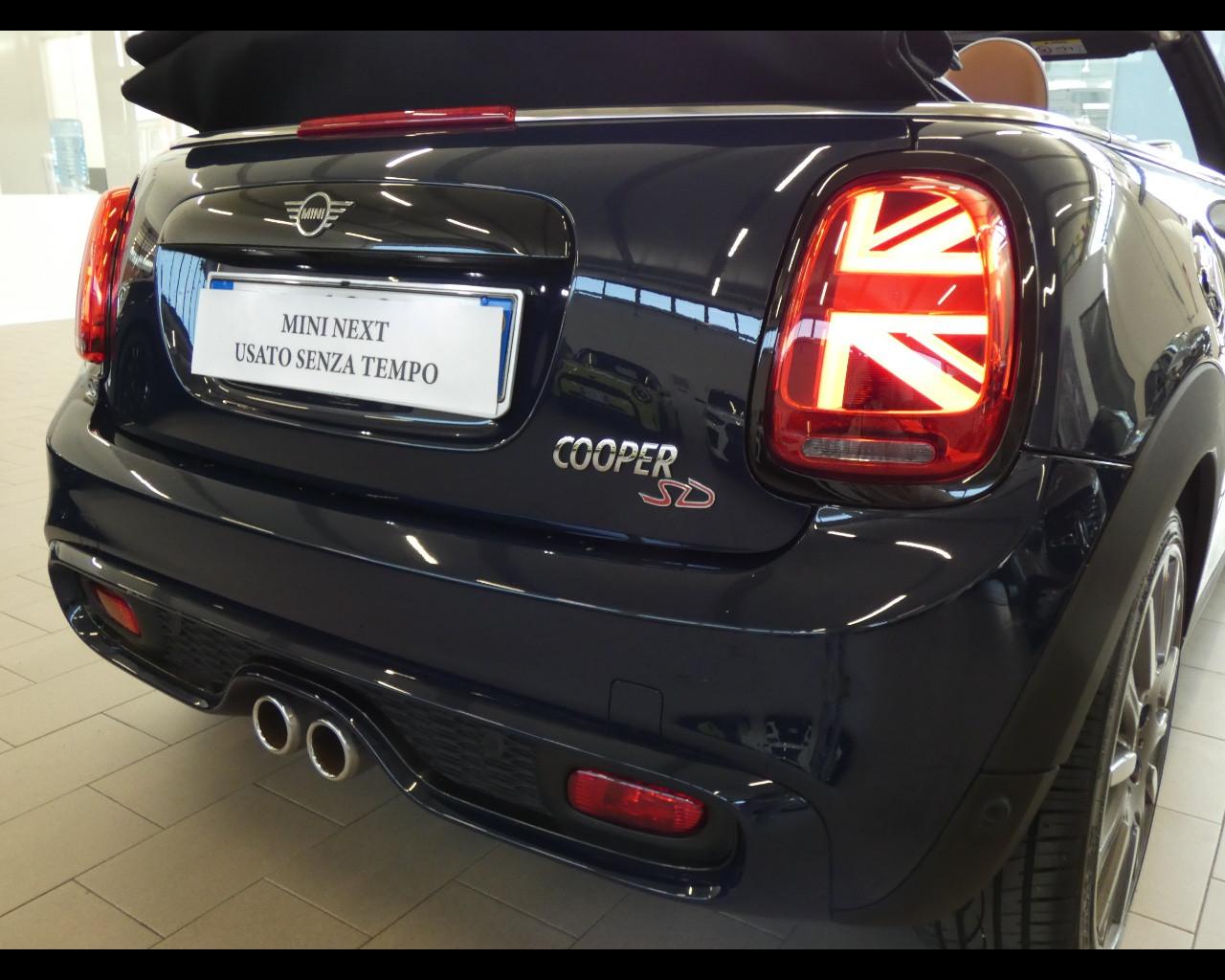 MINI Mini Cabrio (F57) - Mini 2.0 Cooper SD aut. Hype Cabrio