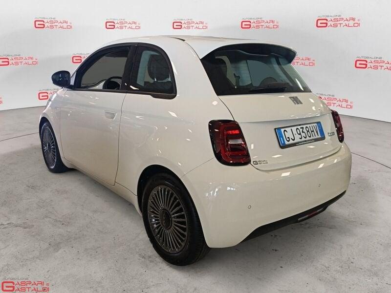 FIAT 500 Electric Icon + 118cv 42 kWh 320km WLTP