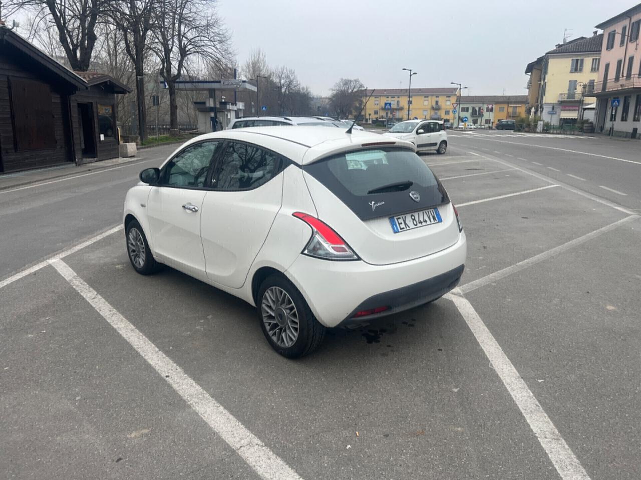 Lancia Ypsilon 1.2 69 CV 5 porte S&S Silver