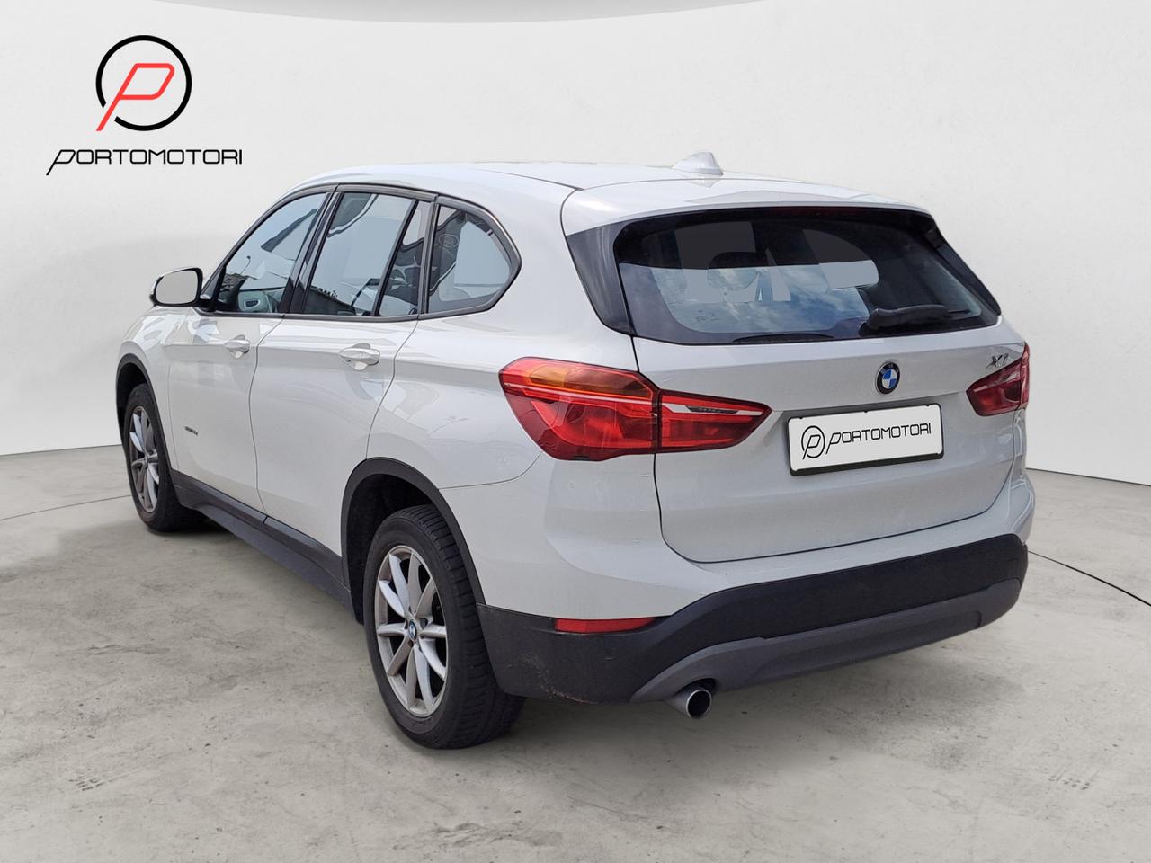 BMW X1 (F48) - X1 sDrive16d