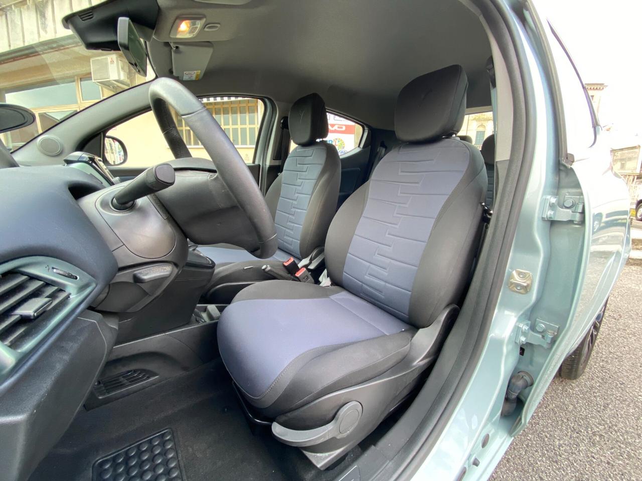 Lancia Ypsilon 1.0 FireFly Hybrid PLATINO