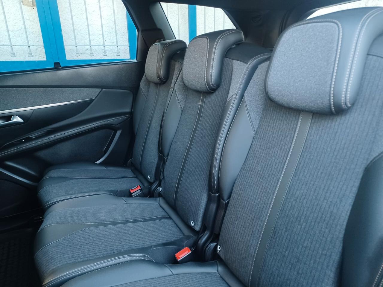 Peugeot 5008 1.5 HDi EAT 8 GT LINE 7 POSTI