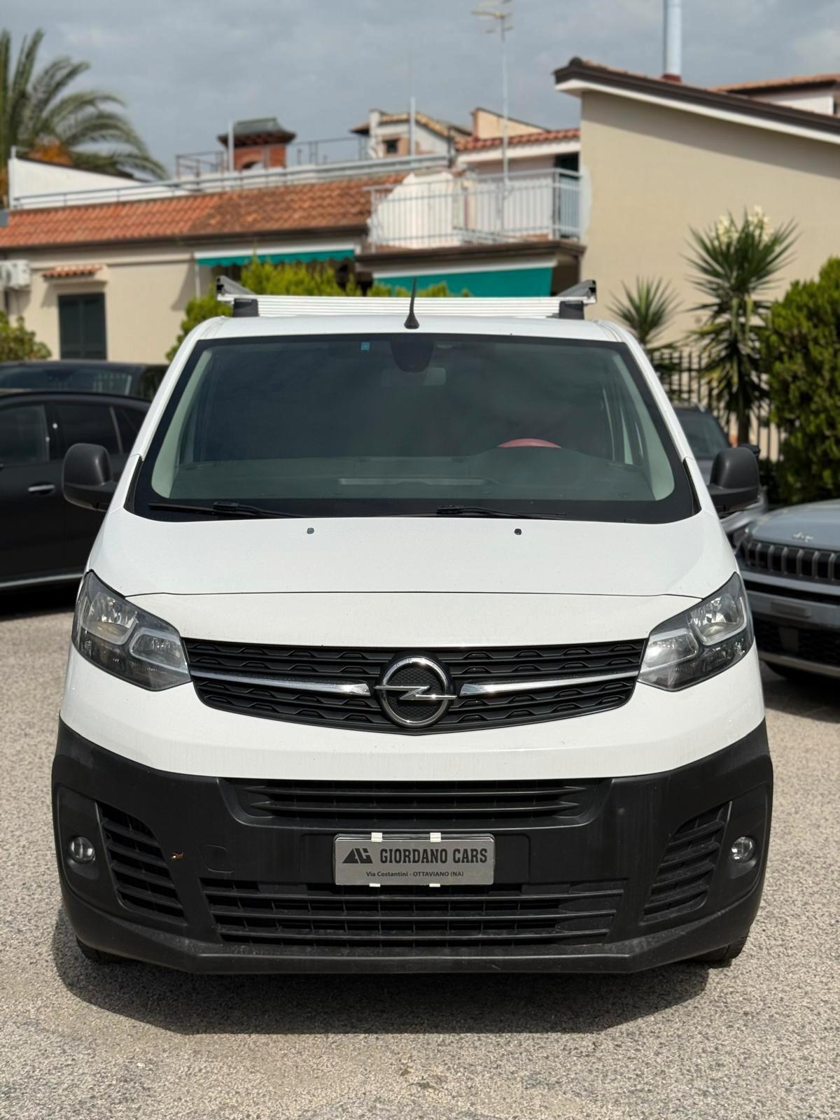 Opel Vivaro 2.0 Diesel 3 posti passo lungo