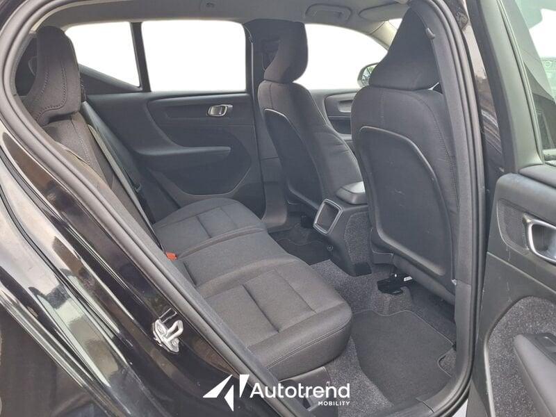 Volvo XC40 D3 150 CV Automatica NAVI LED Momentum Core