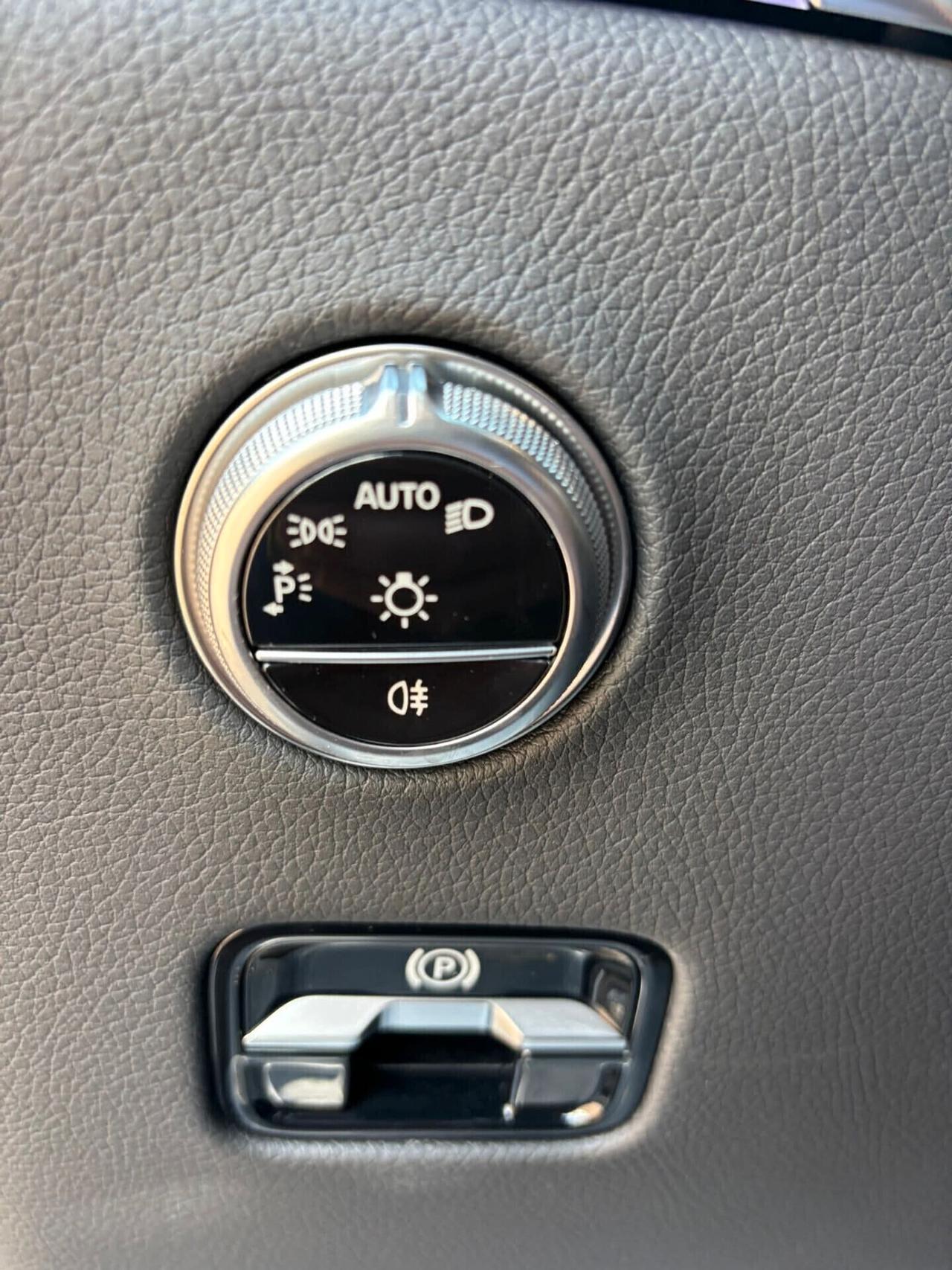 Mercedes-benz GLC 220 d 4Matic Mild Hybrid AMG Line Premium--