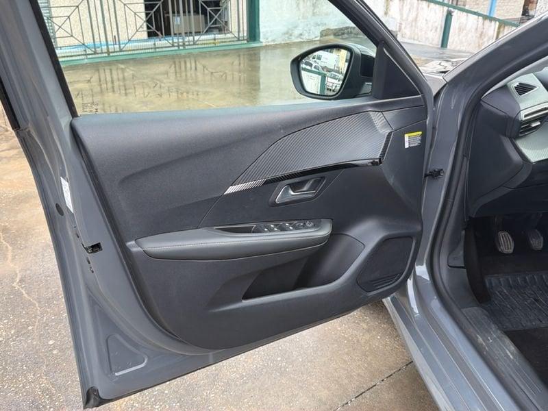 Peugeot 208 Allure PureTech 100 S/S