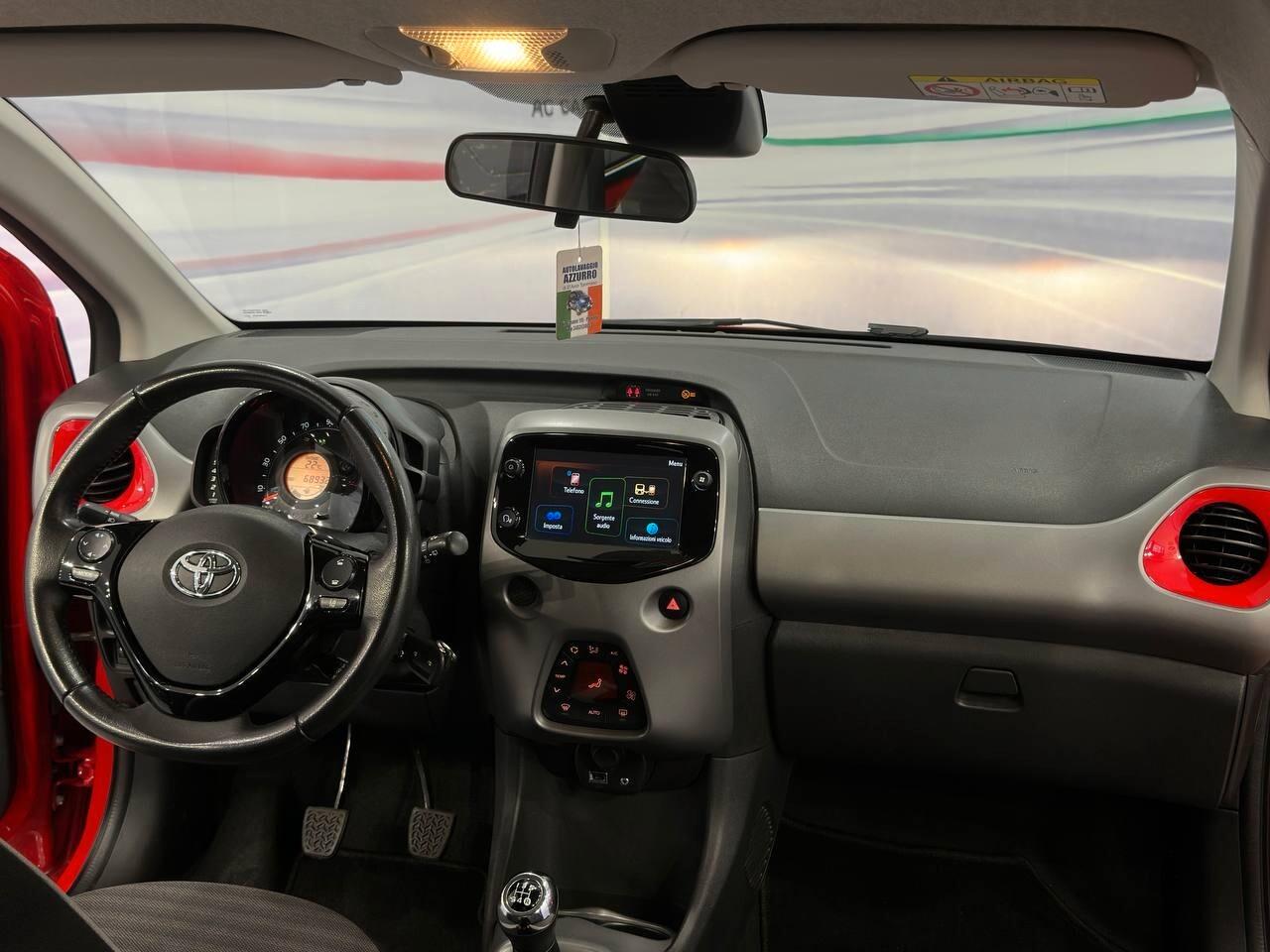 Toyota Aygo Connect 1.0 VVT-i 72 CV 5 porte x-clusiv perfetta